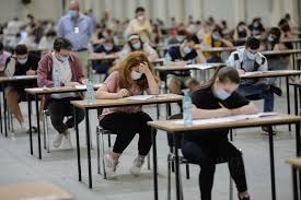 Com) a făcut rost de programa pentru admitere la umf carol davila, bucureşti pentru medicină generală. Bucuresti Examen Admitere Umf Carol Davila 26 Iulie 2020 Inquam Photos
