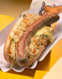 In a medium pot, bring hot dogs, beer, onions, and jalapeños (if using) to a simmer. Top 10 Der Besten Hot Dog Rezepte Kitchengirls