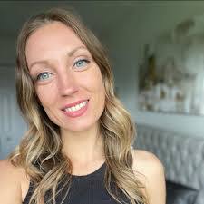 Ashley Troumbly's Instagram, Twitter & Facebook