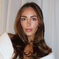 Serena Spence's Instagram, Twitter & Facebook