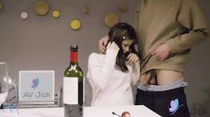 Brunette Chinese Housewife Hee Hee Had Intense Sex with Her Lover