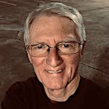 Dan Gallo's Instagram, Twitter & Facebook