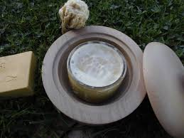 Un Savon Surgras Bien Sur Des Huiles Choisies Pour Une Mousse A Grosses Bulles Cremeuses Un Surgraissage A L Huile Savon Cosmetiques Faits Maison Savon Surgras
