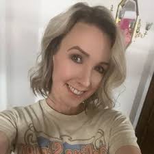 Amber Tester (@ambertester84)