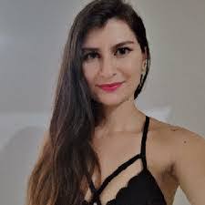 Manuela Gil's Instagram, Twitter & Facebook