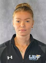 Paula Bergstrom's Instagram, Twitter & Facebook