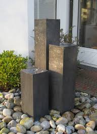 Romische saule englischer antik steinguss ardeon de garten. Garten Springbrunnen Zink Art Saulen Slink Ideen Mit Wasser Zink