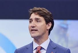 Linda Elardo's Instagram, Facebook & TikTok