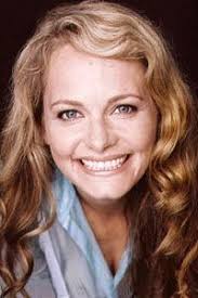 🚶 Меган Лейтч