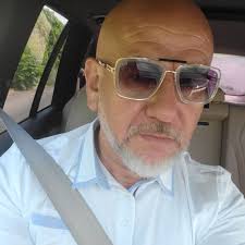 J'adore les hommes arabes parce que vous êtes dominants et agressifs au  lit. »