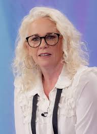 EastEnders' Lisa Fowler star Lucy Benjamin's huge hair transformation since  comeback scenes