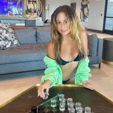 Kayla Braxton - Free pics, galleries & more at Babepedia