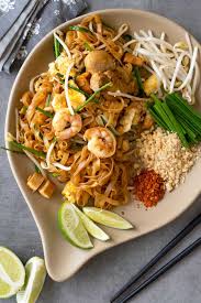 Easy Pad Thai Stir Fry Rice Noodles Recipe El Mundo Eats Pad Thai Noodles Fried Rice Noodles Pad Thai