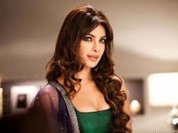 Pin By Aishwarya On Parineeti Priyanka Chopara Actress Priyanka Chopra Priyanka Chopra Wallpaper Priyanka Chopra