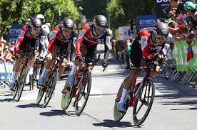 Sagan peter est maillot jaune. Bmc Beats Sky To Win Tour De France Stage Three Team Time Trial Cycling Today