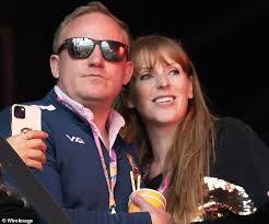 Angela Rayner 'is getting close with her soulmate ex Sam Tarry as he is  spotted leaving her flat'