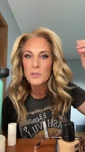 Kimberly Pearce's Instagram, Twitter & Facebook