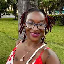 A M A Z I N G IG: @lindanwaora