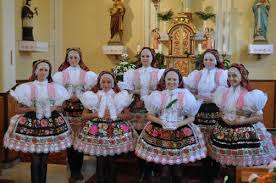 Dolní bojanovice (německy unter bojanowitz; Folklor A Tradice Oficialni Stranka Obce Karlin