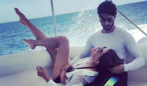 Earlier, sushmita had revealed that she accidentally opened a direct message from rohman on. Sushmita Sen Says Boyfriend Rohman Shawl Initially Hid He Was 15 Years Younger To Her It Was Destined Entertainment News Hindustan Times