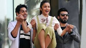 Netizens Celebrate 4 Years Of Kapoor And Sons Filmibeat A story revolving around a dysfunctional family of 2 brothers who visit their family and discover that their parents marriage is on the verge of collapse,the family is undergoing a financial crunch and much more as the drama unfolds.