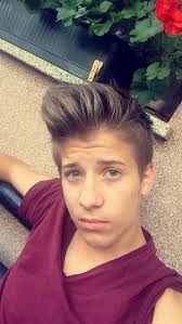 Kris Hafner's Instagram, Twitter & Facebook