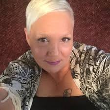 Tracy Hollenbeck's Instagram, Twitter & Facebook