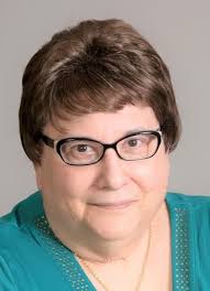 Bernadette Novak's Instagram, Twitter & Facebook