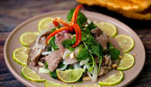 Bếp - 🐮Bê tái chanh Món bê tái chanh này không những được lòng các anh xã  mà cánh chị em cũng mê luôn ý. Điều đặc biệt của món bê tái