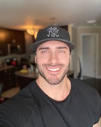 15.5k Likes, 354 Comments