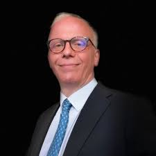 Réunion ce soir d'une partie du bureau de l'Association des Chasseurs de  Têtes que j'ai l'honneur de présider. A noter trois événements au troisième  trimestre les jeudi 2 octobre 6 novembre et