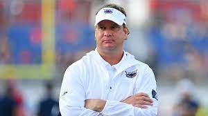 Kiffin and the rebels will travel to neyland stadium to take on tennessee this season on saturday, oct. Wie Viel Ist Lane Kiffin Wert