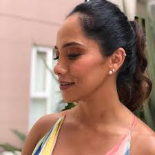 Ismael Hair & Makeup Artist