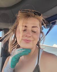 When the North Dakota wind doesn't give a damn that i washed my hair  yesterday. 💨 Rude. #humor #farmlife