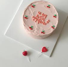 Korean cake, pastel cakes, think food, just cakes, cute desserts. Image About Pink In ðð­ð«ðð°ððð«ð«ð² ðð¢ð¥ð¤ð¬ð¡ðð¤ð By ðð§ð§ð Simple Birthday Cake Cake Designs Birthday Simple Cake Designs