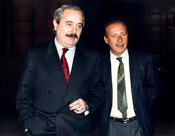 Istituto professionale di stato per i servizi alberghieri e della ristorazione paolo borsellino sede amministrativa. Una Simbolica Agenda Rossa Di Borsellino Al Liceo De Sanctis Nuova Irpinia