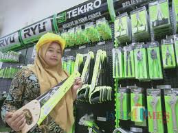 Toko bangunan dan alat teknik citra depok cinere beji citayam bojong bekasi studio alam sawangan parung bogor cimanggis cibinong cikarang pondok cina jakarta. Berkah Ramadan Alat Pertukangan Di Graha Bangunan Diskon 10 Jatim Times