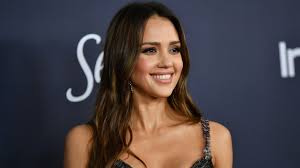 Her first appearance was in the 1994's the secret world of alex mack, a famous comedy series in nickelodeon. Who Is Jessica Alba