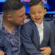 Freddy Amador's Instagram, Twitter & Facebook