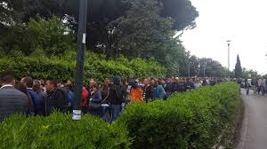 Azi, 26 mai, au loc alegerile europarlamentare din românia, dar și referendumul consultativ pe teme de justiție convocat de președintele klaus iohannis. Prezenta La Vot Alegerile Europarlamentare 2019 Ora 14 00 3minute Net