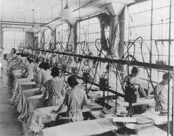 Factory Workers Vanishing In America Their Jobs Have All Been Outsourced History Scientific Management Labor Photos