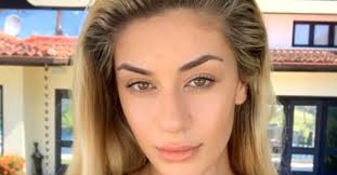 Acun ilıcalı'nın sevgilisi de şeyma subaşı gibi ilıcalı'ya emojilerle yorum yaptı. Cagla Ayca Altunkaya Kac Yasinda Nereli Meslegi Ne Unlu Televizyoncu Acun Ilicali Nin Sevgilisi Cagla Ayca Altunkaya Kimdir Sayfa 2 Medya Haberleri