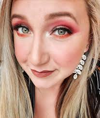 Makeup by Renee King‎