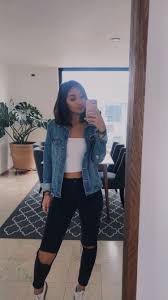 If you need basic outfits because you're getting messy with kids or prefer a minimalist wardrobe, you can look put together in simple but stunning outfits. Basic Outfit With Denim Jacket White Tube Top Black Jeans And White Platform Shoes Pinterest Outfits Basic Outfits Tube Top Outfits