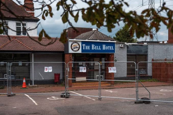 Number of asylum seekers housed in hotels drops by 50% in a year
