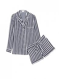 Black And White Striped Silk Pajamas Exclusive Lauren Conrad S Perfect Gifts For The Leading Ladies In Your Life With Images Silk Pajama Set Fashion Silk Pajamas