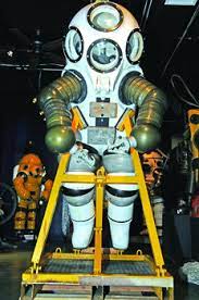 Deep sea diving suit modern. Dive Museum Showcases Vintage Deep Sea Diving Suit