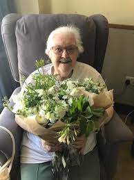 Affordable wedding flowers that don't look cheap. News Royal Wedding Flowers Donated To London Hospice The Soul