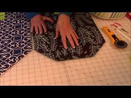 How To Make A Table Runner Pointed And Round The Sewing Room Channel Table Runners Diy Easy Table Runner Diy Table Runner Tutorial