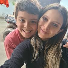 Alejandra Flores (@ale___flores) • Instagram photos and videos